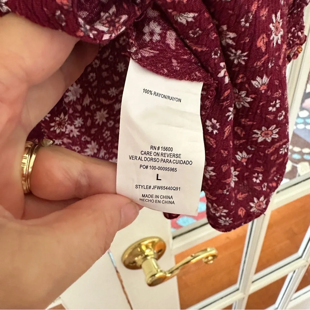 Maiaon & Belle Floral Burgundy Women's Boho Top 3/4 Length puffy sleeves - Picture 6 of 6